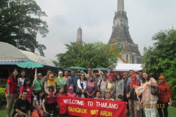 Bangkok - Bergayaturis (5) Bangkok - Bergayaturis (5)